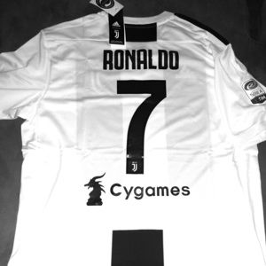 Juventus Ronaldo jersey size XL 2018/19